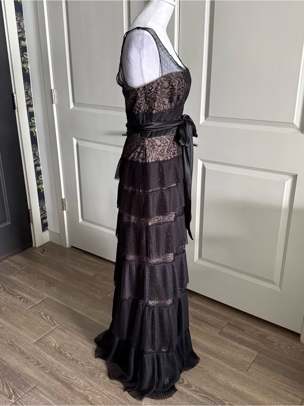 BCBGMaxAzria Black Tiered Lace Formal Maxi Gown with Silk Trim Size 10 - Picture 3 of 10